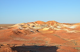 中突圍,沙漠,內陸地區