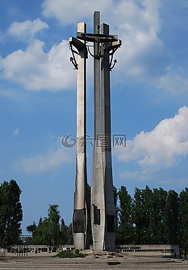 空間,紀(jì)念碑,格但斯克投入營(yíng)運(yùn)