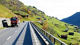 旅行,阿尔卑斯山村,性质