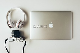 筆記本電腦,頭戴式耳機,相機