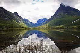 美丽的风景,山,湖