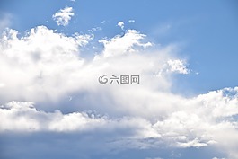 藍(lán)色的天空,白色的云,天堂