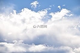 藍(lán)色的天空,白色的云,天堂