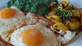 油煎,菠菜,炸土豆