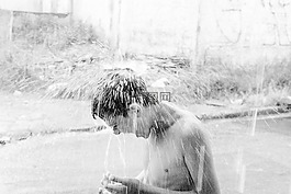 下雨了,浴,男孩