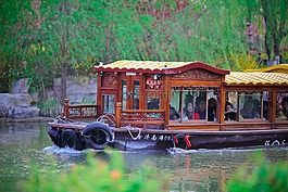 大明湖,游船,绿荫
