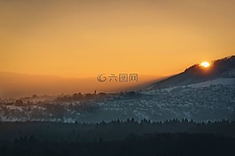 太陽(yáng),冬天,出現(xiàn)