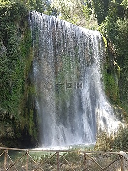 白内障,石头修道院,水