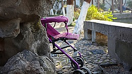 童趣,嬰兒車,隱藏