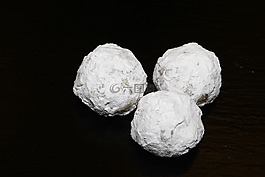 雪球,糖粉,杏仁