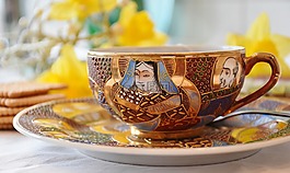 t恤,茶杯,餐具