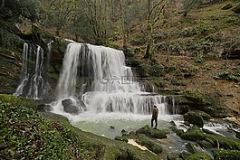 級聯(lián),性質(zhì),河