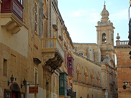 正面,bowever,房屋外墻