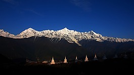 雪山,梅里雪山,日照金山
