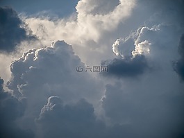 雷暴,暴风雨的乌云,引人注目
