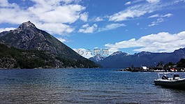 山,湖,云