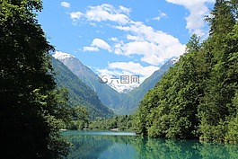 山下湖,山,阿尔卑斯山的风景