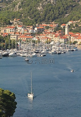 克尔卡,skradin,性质