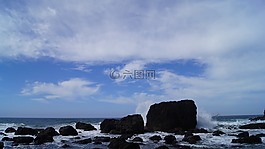 波,巖,海