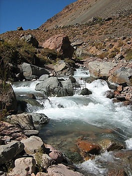 河,水,山