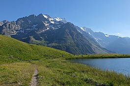 塞尔-舍瓦利耶,湖,山