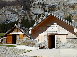 山上的小屋,春天,高山