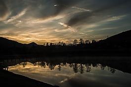 水中倒影,湖,日出
