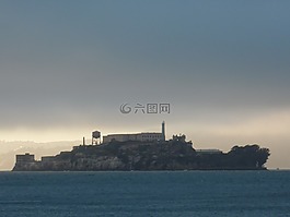 惡魔,舊金山,監(jiān)獄