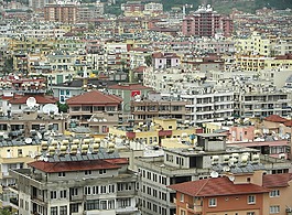 阿拉尼亞,土耳其,城市