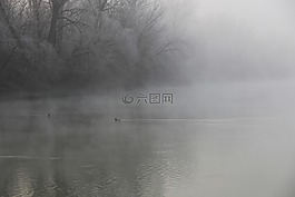 沒有人,霧,性質(zhì)