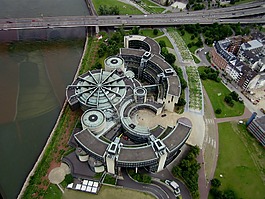 杜塞爾多夫,議會,建設(shè)