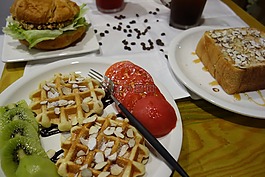 三明治,蜂蜜面包,咖啡