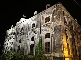 美術學院,德累斯頓,四后衛的翅膀
