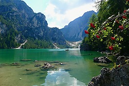 湖,山,水