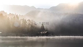 水,湖,河