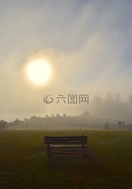 太陽(yáng),薄霧,上午
