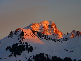 alpenglühen,红色,高山