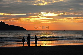 家庭,日落,海灘