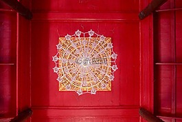 冠枝形吊灯,红色,毯子
