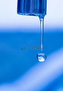 滴,一滴水,豐富多彩