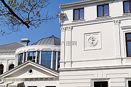 建設(shè),歷史,酒店