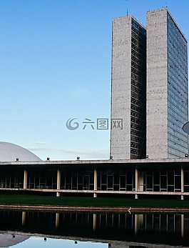 巴西利亞,體系結(jié)構(gòu),天空