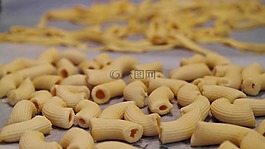 他,意大利通心粉,面條