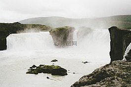 瀑布,薄霧,河