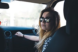 人,女子,车