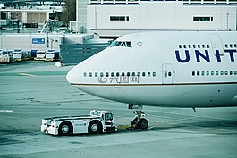 機(jī)場(chǎng),飛機(jī),人