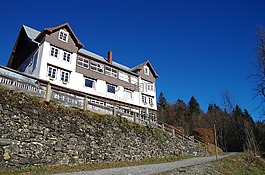 徒步旅行,藍藍的天空,山