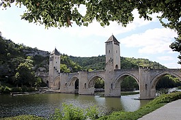 杜邦 valentré,石拱橋,很多河