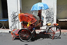 人力車,三個輪式的客運自行車,晚間