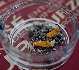 煙灰缸,香煙,灰